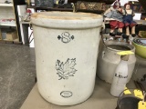 #8 WESTERN STONEWARE BAILED CROCK