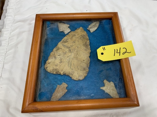 SPEARHEAD AND 4 ARROW HEADS WITH DISPLAY CASE