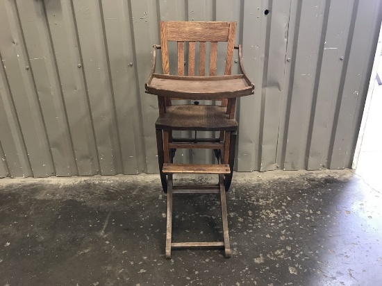 ANTIQUE OAK CONVERTIBLE BABY HIGHCHAIR / ROCKING CHAIR