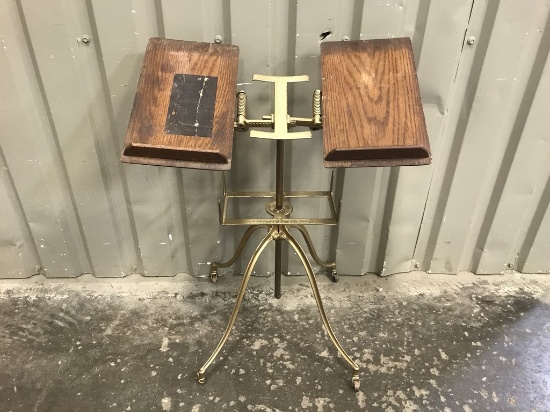 ANTIQUE HOYES CAST IRON BIBLE / BOOK STAND