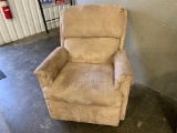 BEIGE MICRO FOBER ROCKER RECLINER