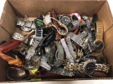 BULK LOT MISC. WATCHES & PARTS FOR REPAIR / PARTS / CRAFTS