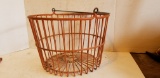 UNMARKED COATED WIRE EGG BASKET