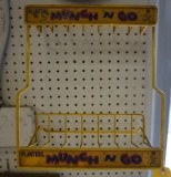 PLANTERS MUNCH - N - GO WIRE DISPLAY RACK