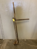 ANTIQUE POST HOLE CLEANER