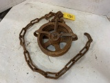 IRON BLOCK PULLY W/ CHAIN