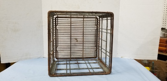 1940'S SEAL TEST GOLD METAL CRATE