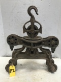 UNKNOWN CAST IRON HAY TROLLEY
