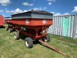 FLOW EZ 300 BU GRAVITY WAGON ON EZ TRAIL GEAR W/ ROLL TARP