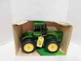 ERTL JOHN DEERE 4 WHEEL DRIVE DIE CAST TRACTOR 8650