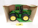 ERTL JOHN DEERE 4 WHEEL DRIVE DIE CAST TRACTOR