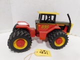 VERSATILE 895 DIE CAST TRACTOR