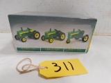 ERTL JOHN DEERE DUBUQUE WORKS HISTORICAL TRACTORS