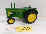 JOHN DEERE 820 DIESEL DIE CAST TRACTOR