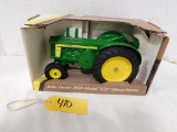 ERTL JOHN DEERE 1956 820 DIESEL DIE CAST TRACTOR