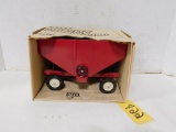 ERTL GRAVITY DIE CAST FEED WAGON