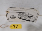 FIRST GEAR 1957 INTERNATIONAL R190 DIE CAST FIRETRUCK