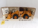 ERTL CASE DIE CAST W30 WHEEL LOADER