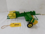 ERTL JOHN DEERE SQUARE BALER