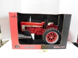 CASE IH 806 DIE CAST DEISEL TRACTOR