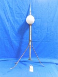 WEATHERVANE W/WHITE RIBBED BALL