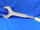 LADISH CO. TRI CLOVER ALUMINUM WRENCH