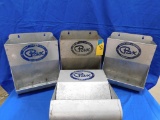 4 NOS PAX PIG FEEDERS