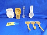 ASSORTED ADVERTISING KITCHEN ITEMS