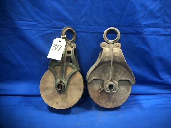 (2) WOOD & METAL BARN PULLEYS - STARLINE & UNKNOWN