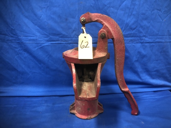 COLUMBIANA PUMP CO CAST IRON PITCHER PUMP