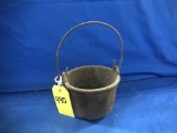 SMALL CAST IRON SMELTING POT W/BAIL