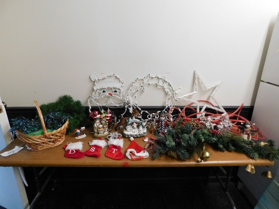 LG. LOT OF CHRISTMAS DECORATIONS