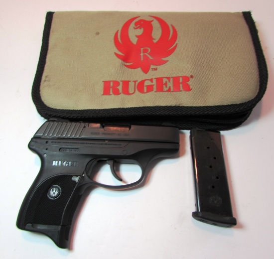 RUGER LC9 9x19mm CAL CARRY PISTOL HANDGUN IN CASE