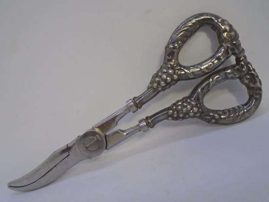 ANTIQUE STERLING SILVER GRAPE SHEAR SCISSORS