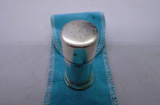 TIFFANY &CO STERLING SILVER SHAKER VANITY PILL BOX