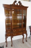 BAKER FURNITURE BREAKFRONT CHINA LIBRARY CURIO