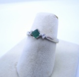 EMERALD & DIAMOND RING WHITE GOLD SIZE 6