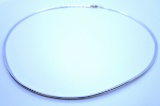 18K WHITE & YELLOW GOLD OMEGA LINK NECKLACE 16