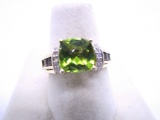 PERIDOT & DIAMOND RING YELLOW GOLD SIZE 7