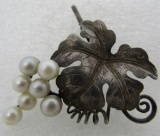 7 PEARL GRAPEVINE PIN STERLING SILVER BROOCH