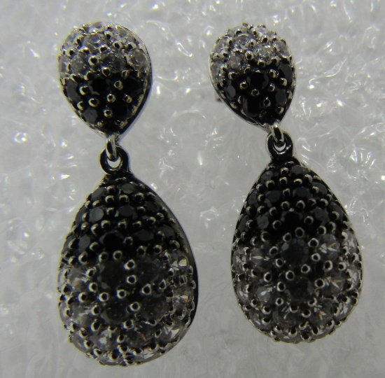 14K WHITE GOLD EARRINGS BLACK & WHITE CZ MEDA