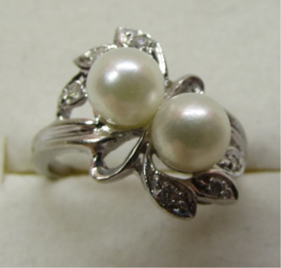 PEARL 6 DIAMOND RING 14K WHITE GOLD SIZE 6
