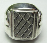 DIAMOND CUT STERLING SILVER RING SIZE 10.5