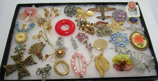 36 PINS VINTAGE ESTATE COSTUME JEWELRY BROOCHES