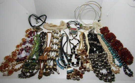 NECKLACE COLLECTION VINTAGE ESTATE COSTUME JEWELRY