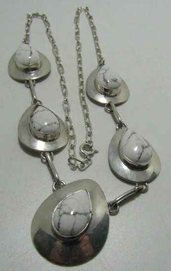 WHITE BUFFALO NECKLACE STERLING SILVER 19"