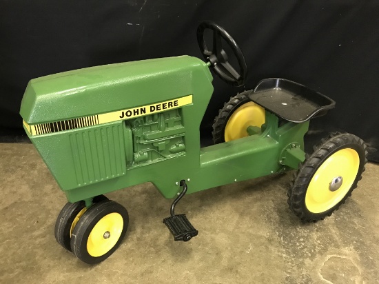 Vintage John Deere Childs' Riding Tractor