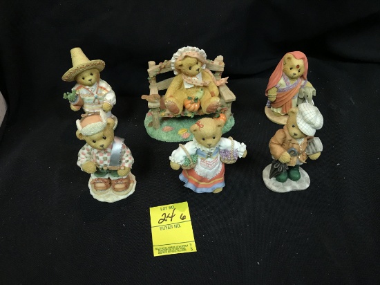 Nice Collectable Figurines & Holiday Decorations