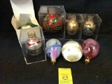 Lot Of Contemporary Christmas Bulbs