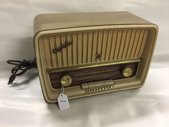 Telefunken Caprice 5051 W Table Top Radio